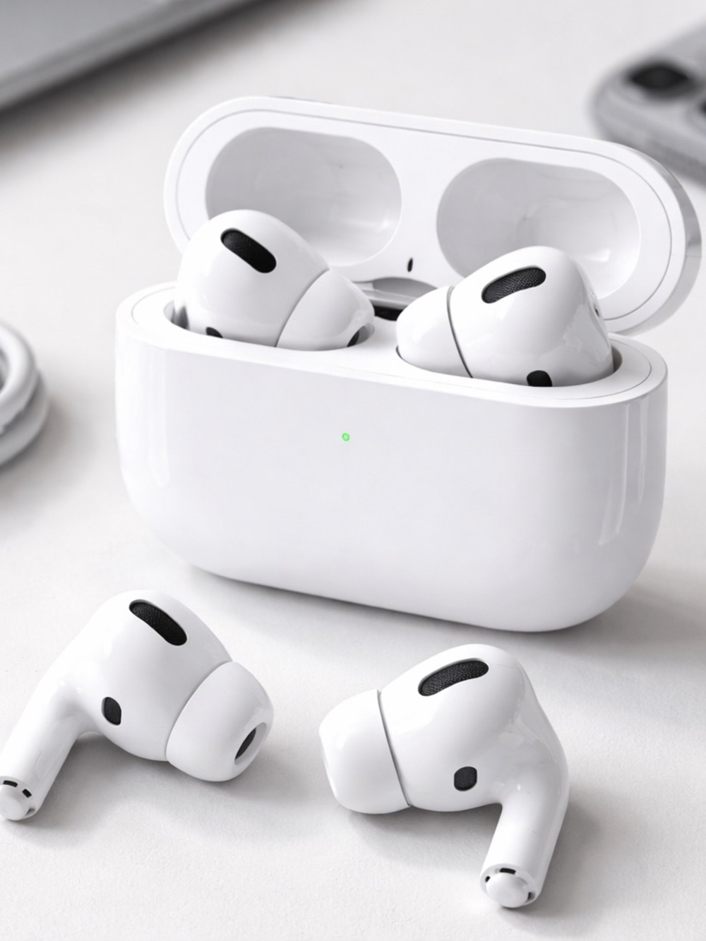 Wireless True Wireless Earbuds with Charging Case - White
